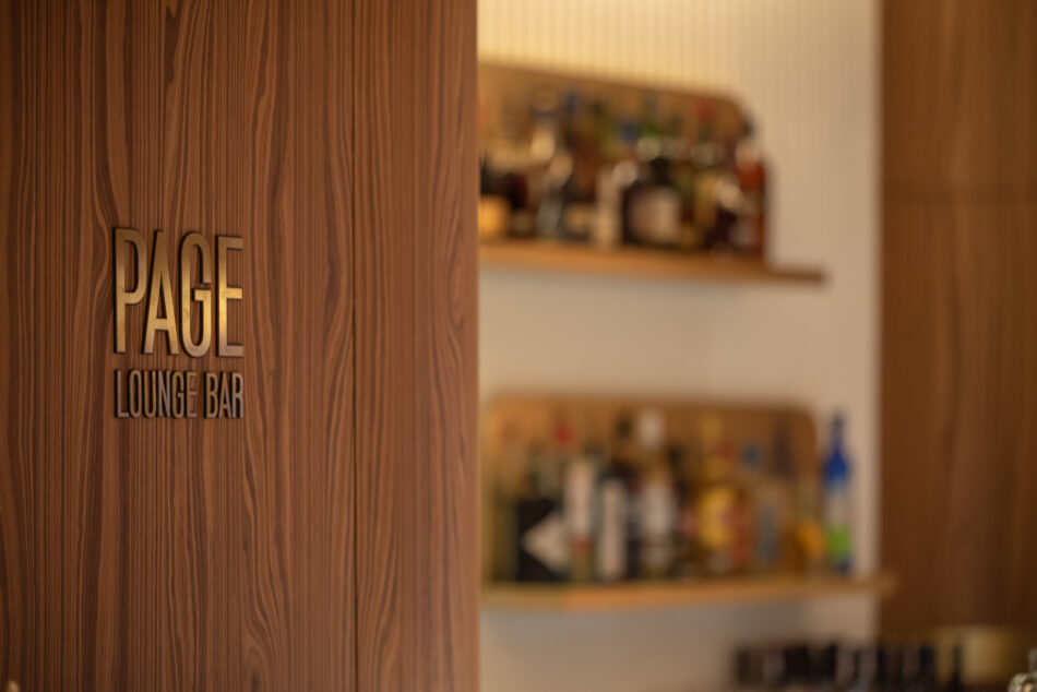 Page Lounge Bar